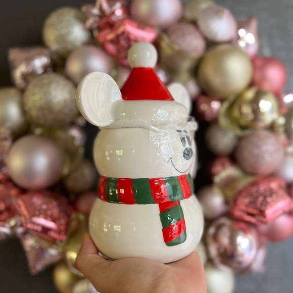 ✨NEW🎁Mickey Mouse Snowman 2022 Christmas Mug with Topper 🐭 - Picture 4 of 8